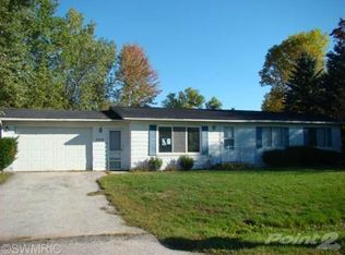 304 W Evergreen Ln, Scottville, MI 49454