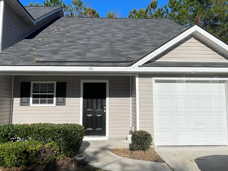 162 Barfield Way — Photo 1