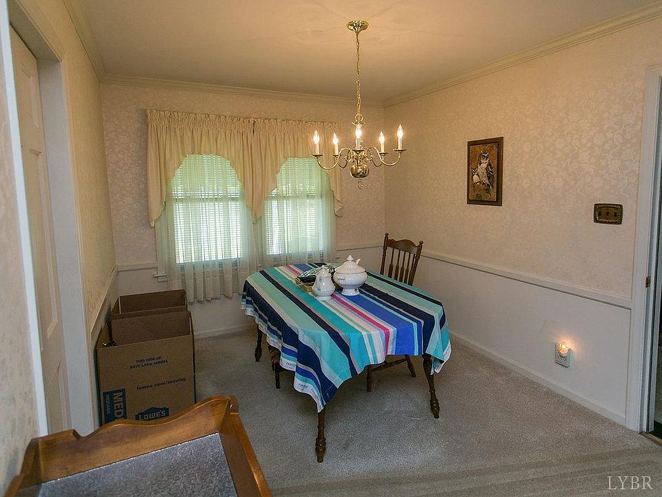 1st image of 138 Yorkshire Cir