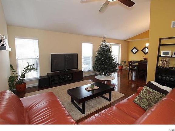2nd image of 7819 Sagebrook Ct