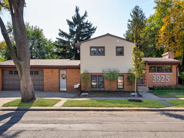 3925 Cleveland St, Skokie, IL 60076