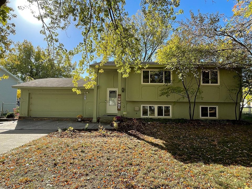 1st image of 1601 Meadowwood Dr