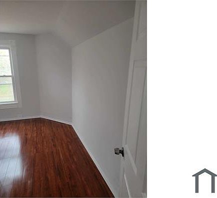 4th image of 2101 W 42nd St Unit 2