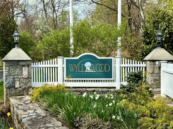 44 Trailhead Lane, Tarrytown, NY 10591