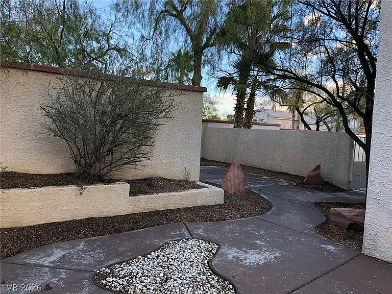 9724 Sandmist Ave — Photo 36