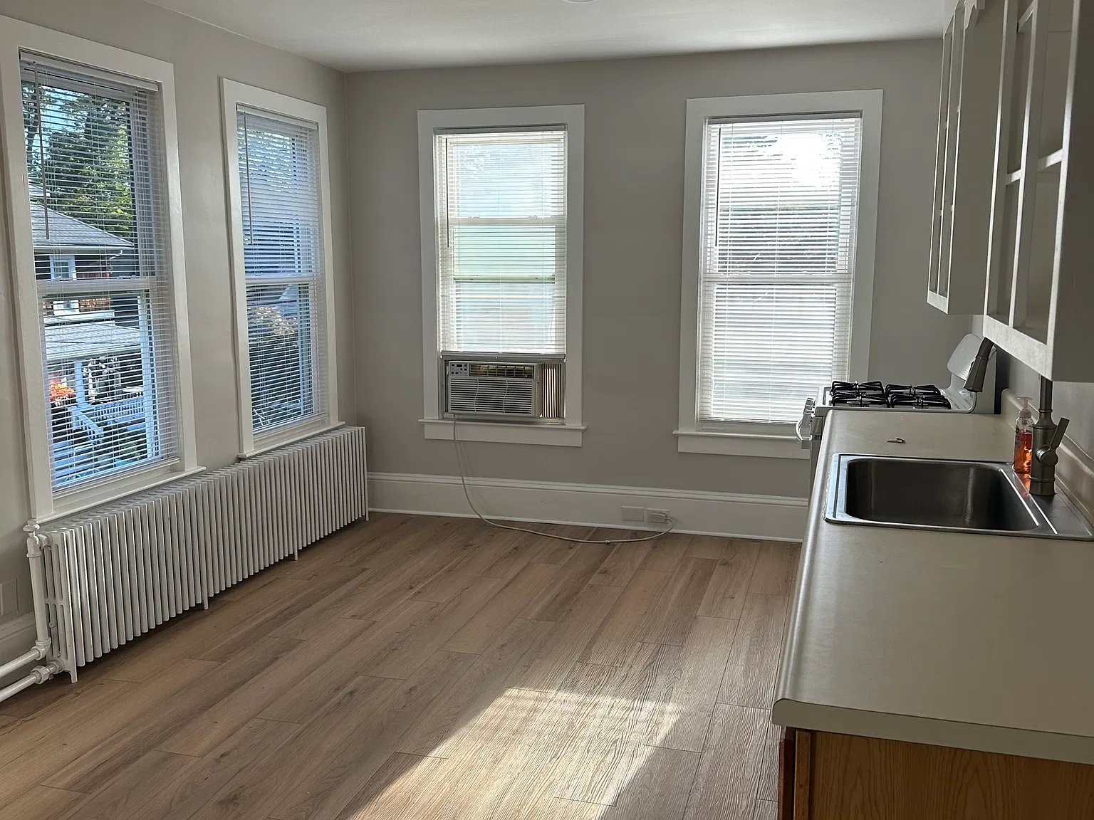 1 bed, $2,100 — Photo 2