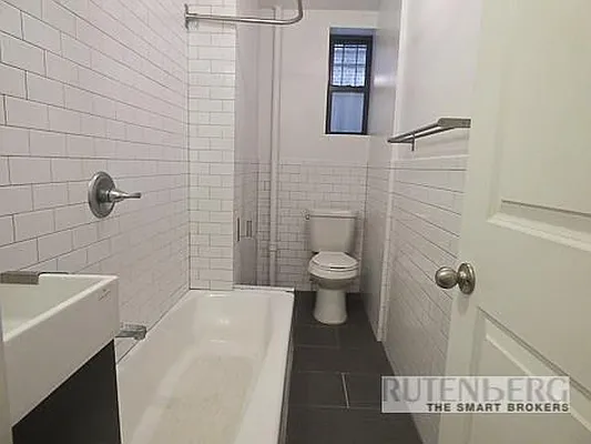 Rented by R New York | media 20