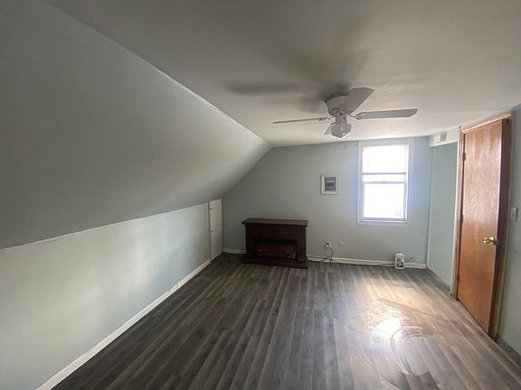 3rd image of 2708 Norwalk St #2