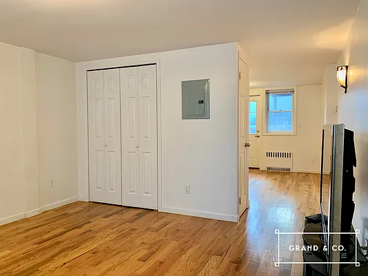 Rented by Grand & Co. | media 15