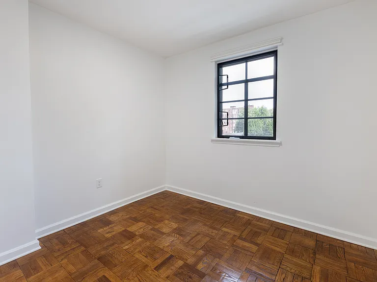 Marleigh Apartments — Photo 71