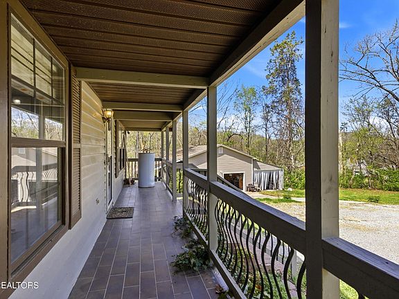 3rd image of 2381 Classic Way