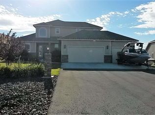 9010 S Grand View Ln, Kennewick, WA 99338