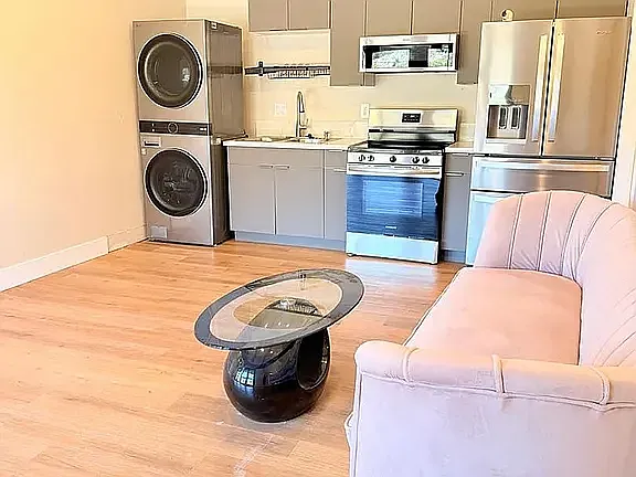 1565 Nautilus St #B — Photo 15