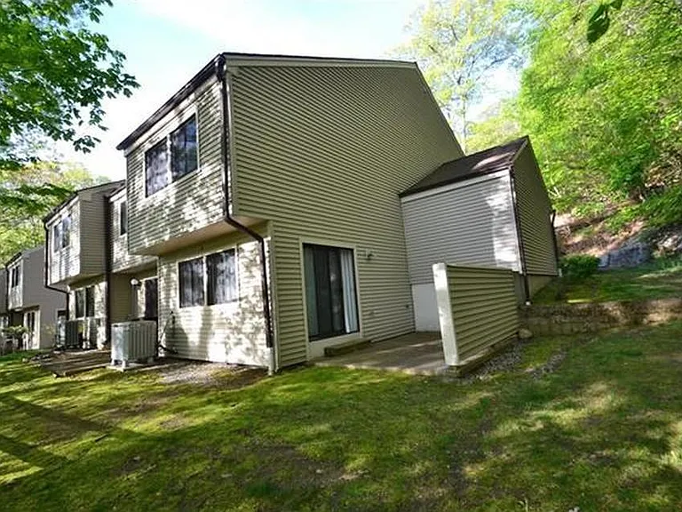 11 Idlewood — Photo 17