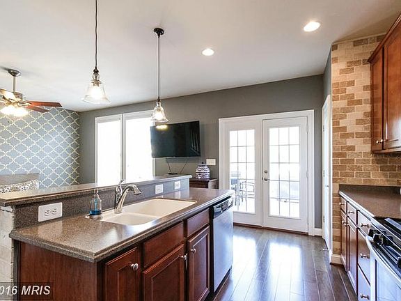 4th image of 16013 Greymill Manor Dr