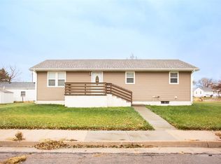 1011 W 12th St, Mccook, NE 69001