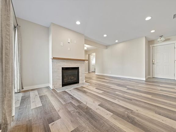3rd image of 2436 S Elizabeth St