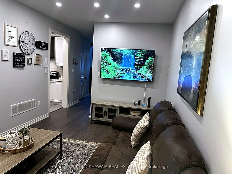 510 Threshing Mill Blvd — Photo 2