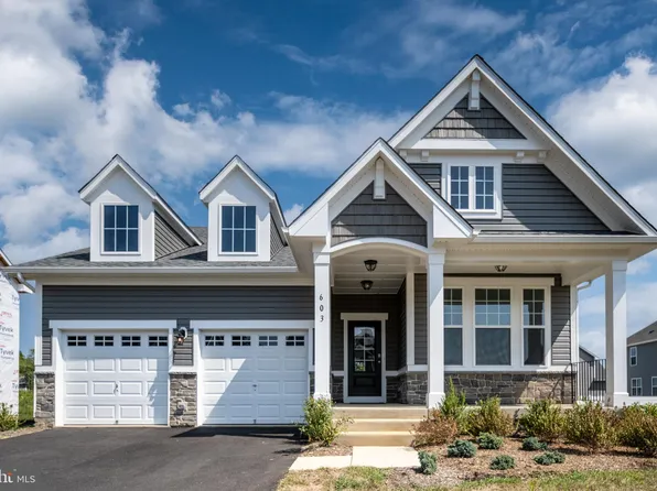 603 Plainview Dr, Fredericksburg, VA 22405
