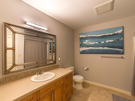 5th image of 2206 SE 12th Ave
