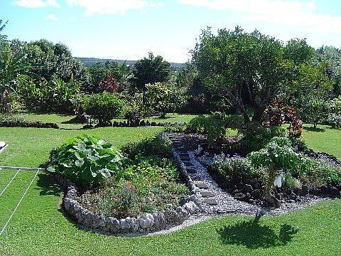 The Heavenly Stone..."Pohakulani" St...Gardens are glorious