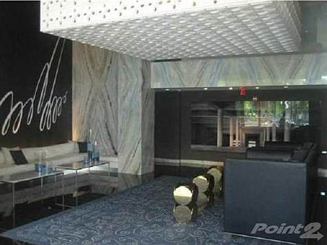 3rd image of 325 Biscayne Blvd #2514