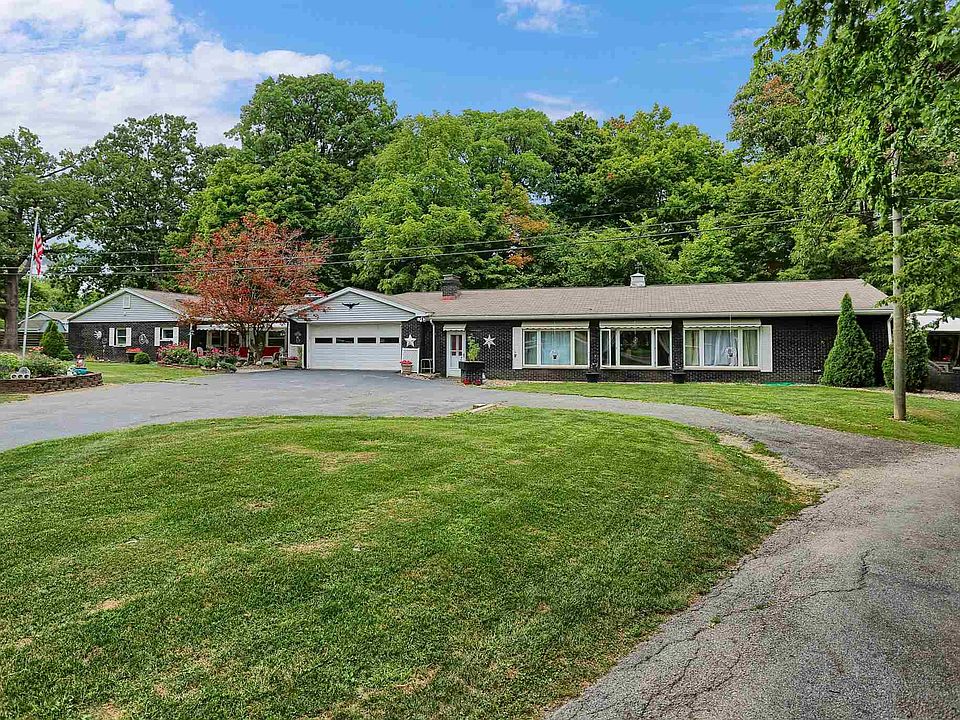 1st image of 741 Orchard Dr