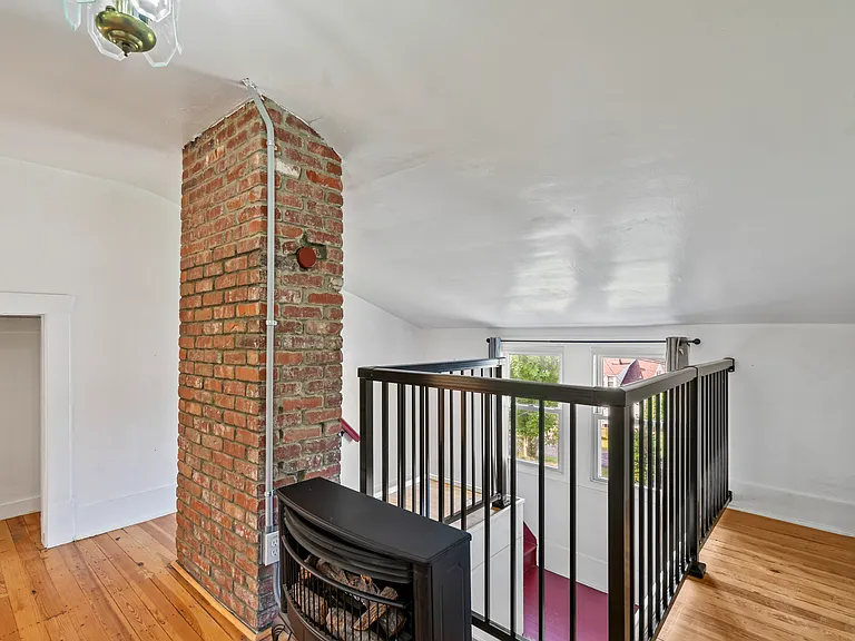 4121 Woodland Ave — Photo 18
