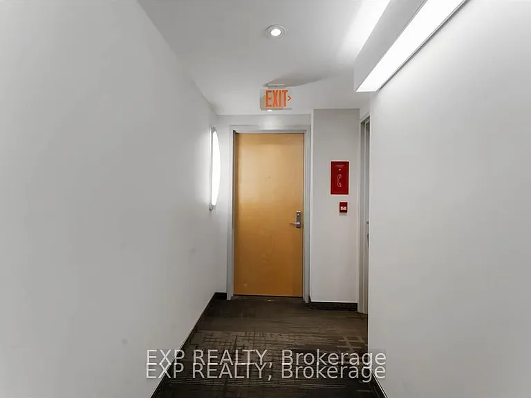 40 Nepean St #1607 — Photo 29