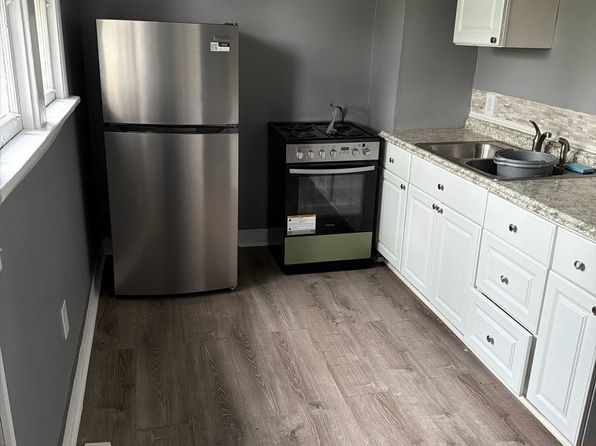 261 Livingston Ave #1