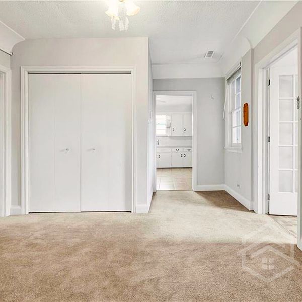 Woodstock Apartment for rent - 2 Bedrooms — photo 2
