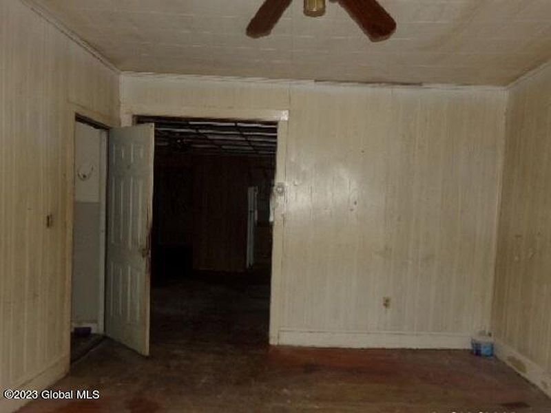 5th image of 208 Hill Street