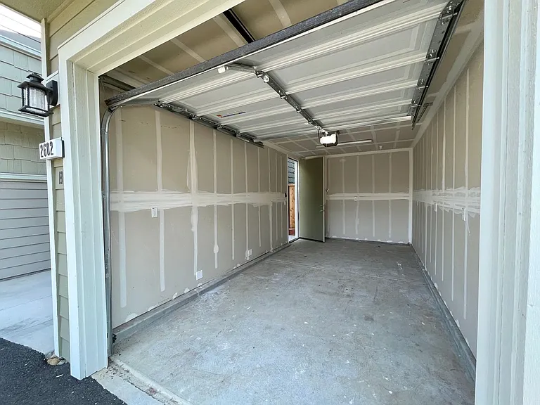 2602 1st St #B — Photo 11