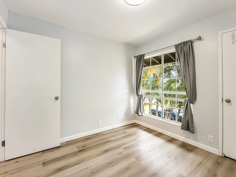 94-1059 Oli Loop #B8 — Photo 12
