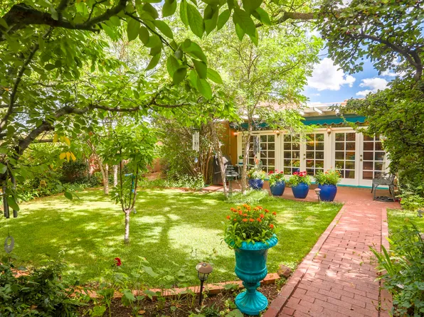 604 E Barcelona Rd, Santa Fe, NM 87505