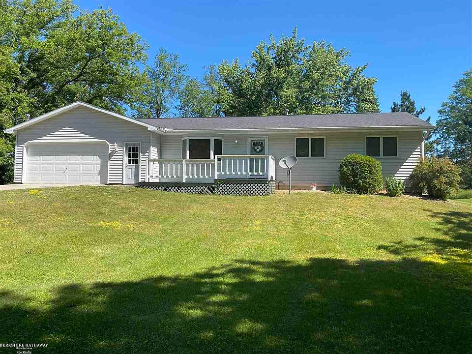 2929 E Maple Rd, Clare, MI 48617 Zillow