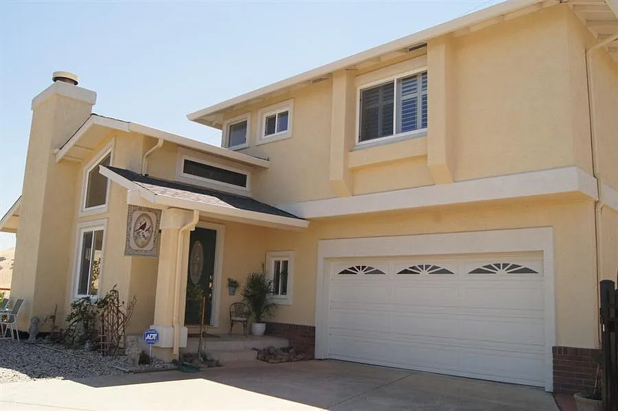 171 Encinal Pl photo 1