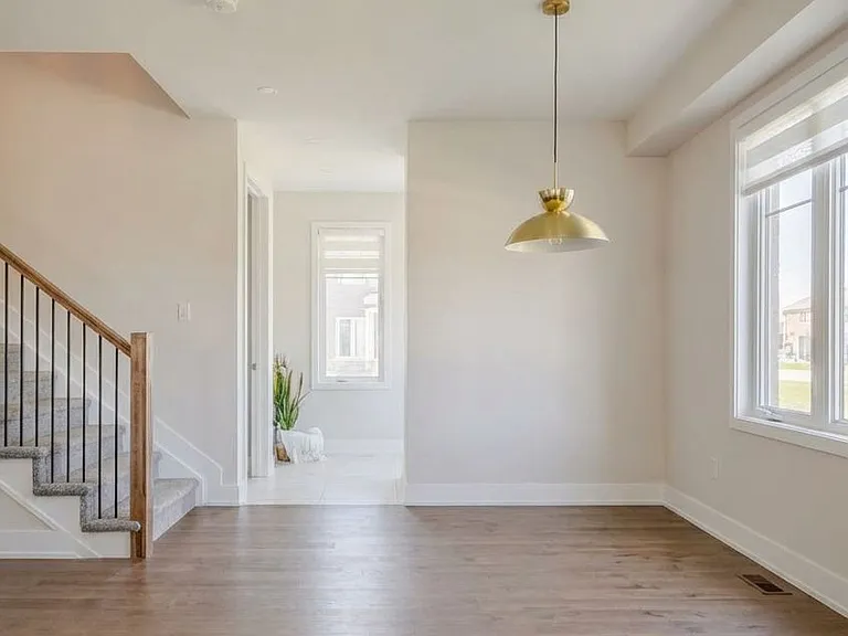 660 Terrier Cir S — Photo 2