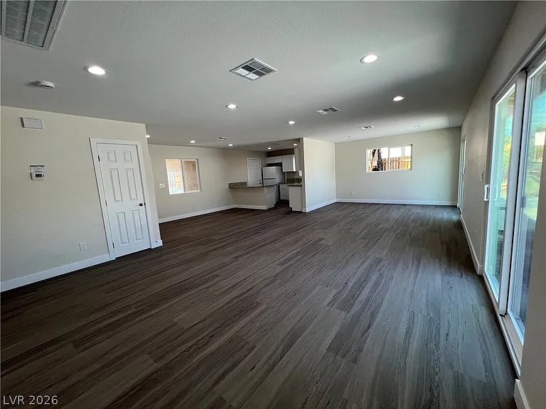 3608 W Bonanza Rd — Photo 23