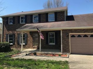 416 Skylark Dr, Winchester, KY 40391