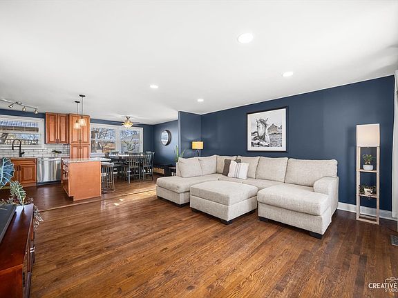 3rd image of 13017 Park Ct