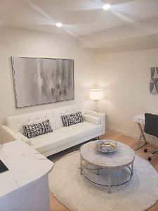 150 W 51st St APT 814, New York, NY, 10019