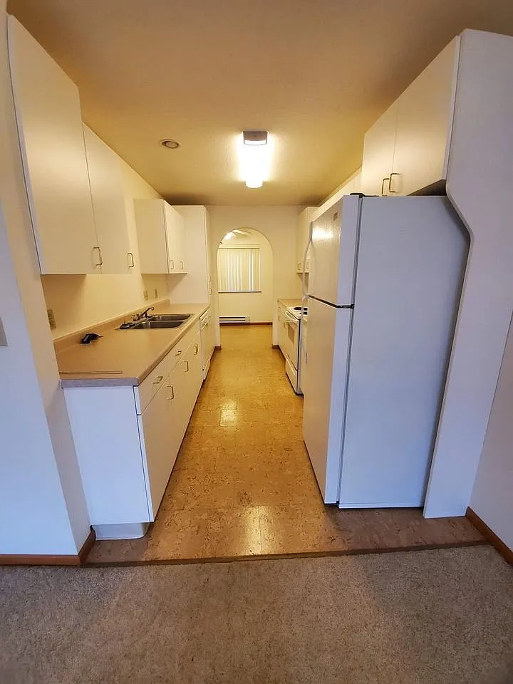 Building Photo - 306 Campbell Ct #306