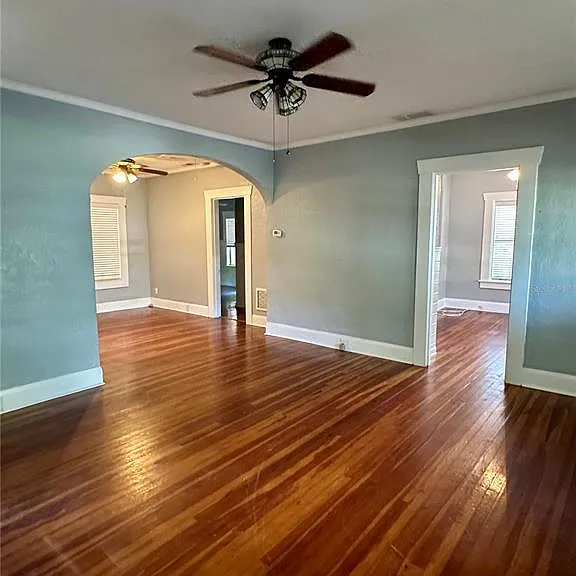 1209 E Comanche Ave — Photo 25