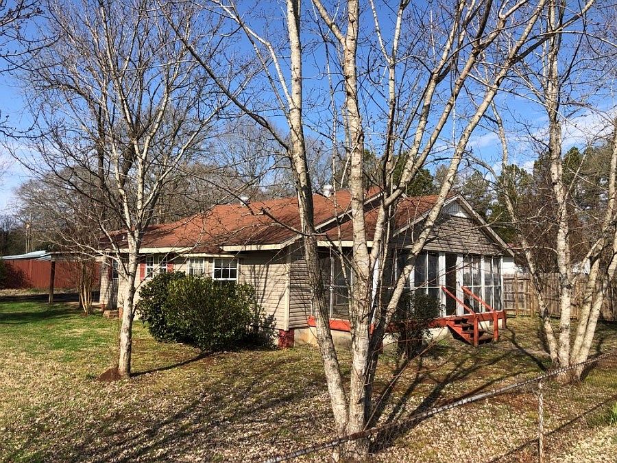 2nd image of 101 Fletcher Ave