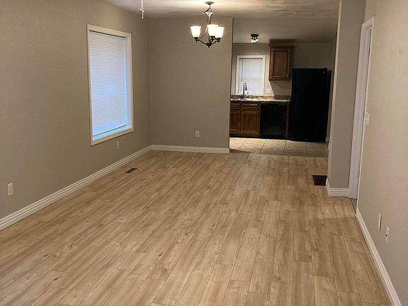 5th image of 1036 S Crutcher Avenue
