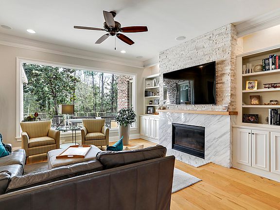 2nd image of 11029 Channelside Dr