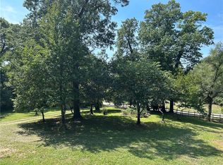 28846 251st St, Easton, KS 66020