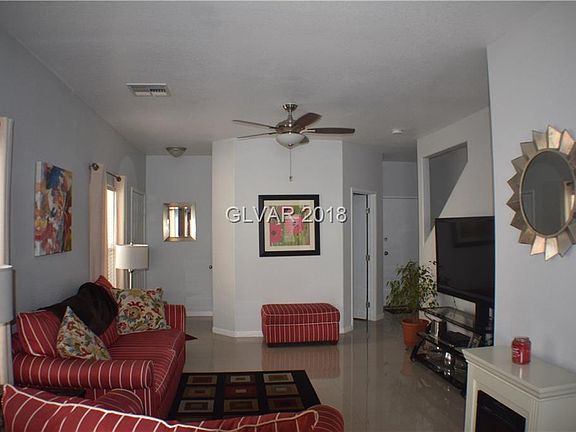 2nd image of 2588 Lazy Saddle Dr