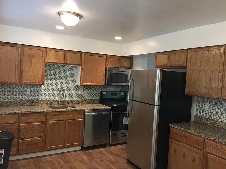 Yellowrose Ct — Photo 1